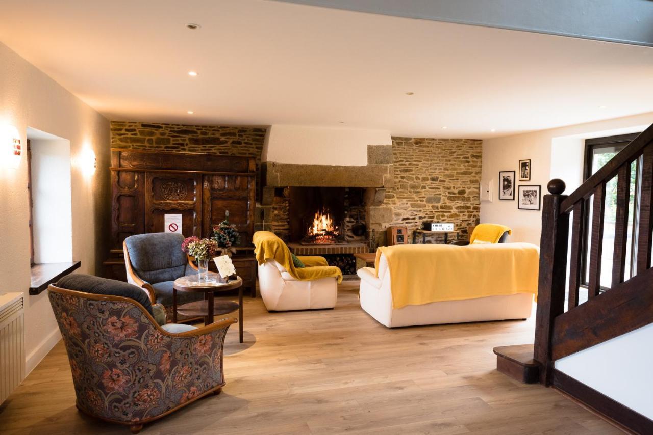 Gite De Charme Avec Spa, Baie Du Mont St Michel Sougéal المظهر الخارجي الصورة